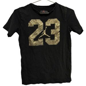 Jordans 23 T shirt Boys medium